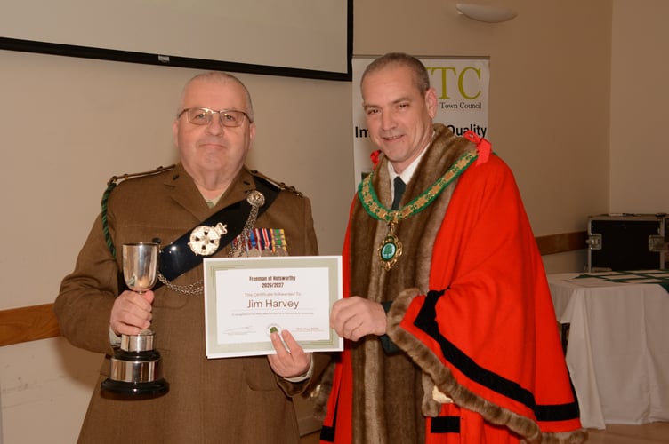 Lt Jim Harvey (left), receiving the Freeman award from Cllr Jon Hutchings, the mayor of Holsworthy (Picture: Rodney Parrish)