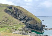 Coastal Cornwall - Spectacular cliff scenery to the east of Port Isaac